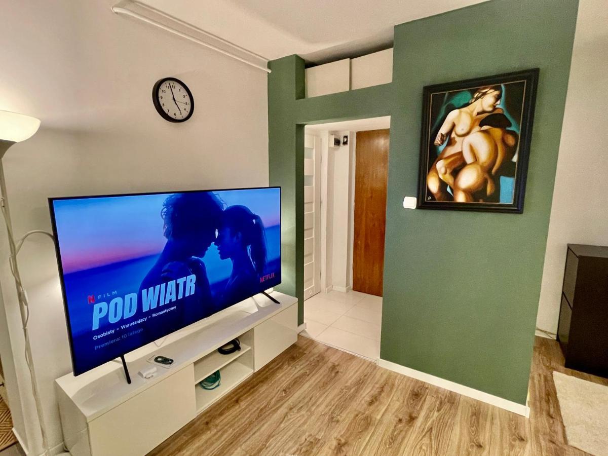 Holiday Metro Fast Wifi Tv'70 Netflix Hbo Appletv Варшава Екстер'єр фото