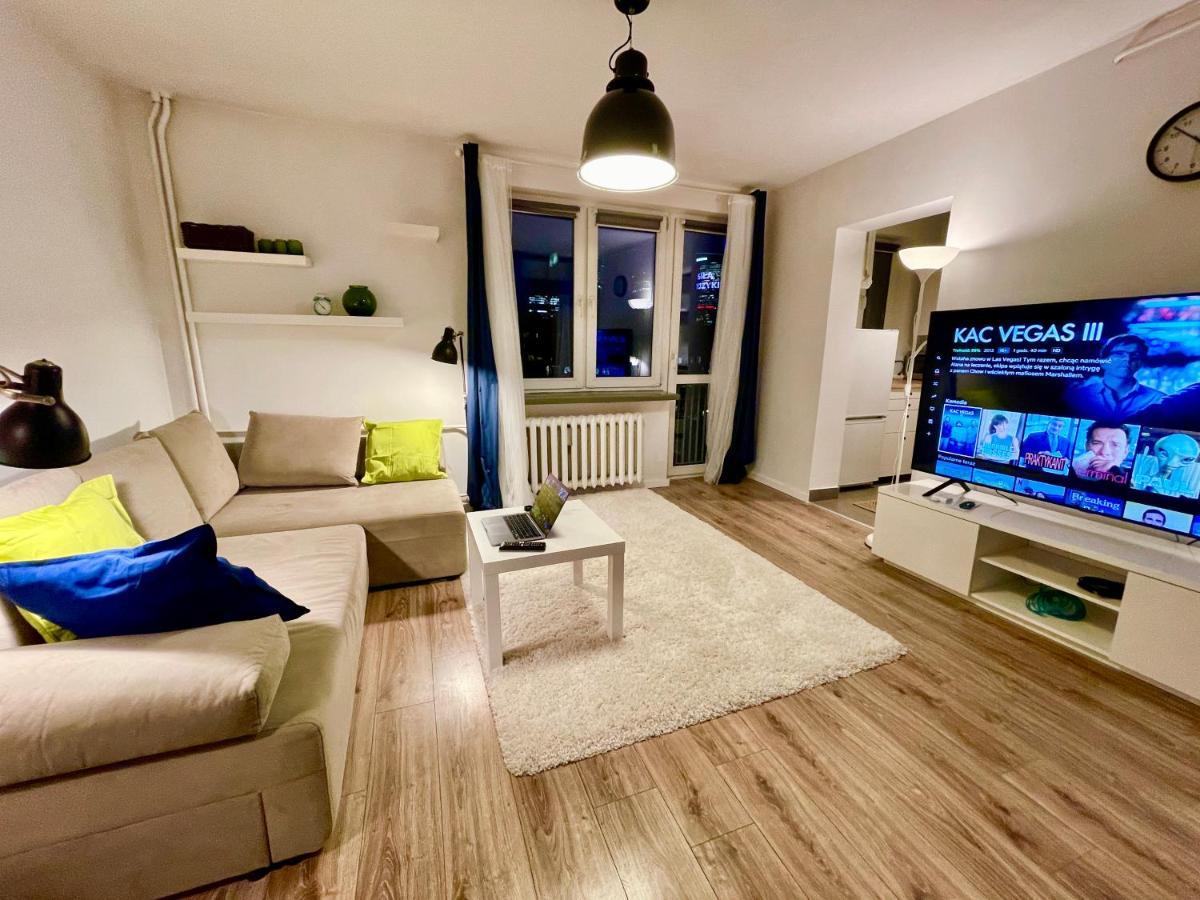 Holiday Metro Fast Wifi Tv'70 Netflix Hbo Appletv Варшава Екстер'єр фото