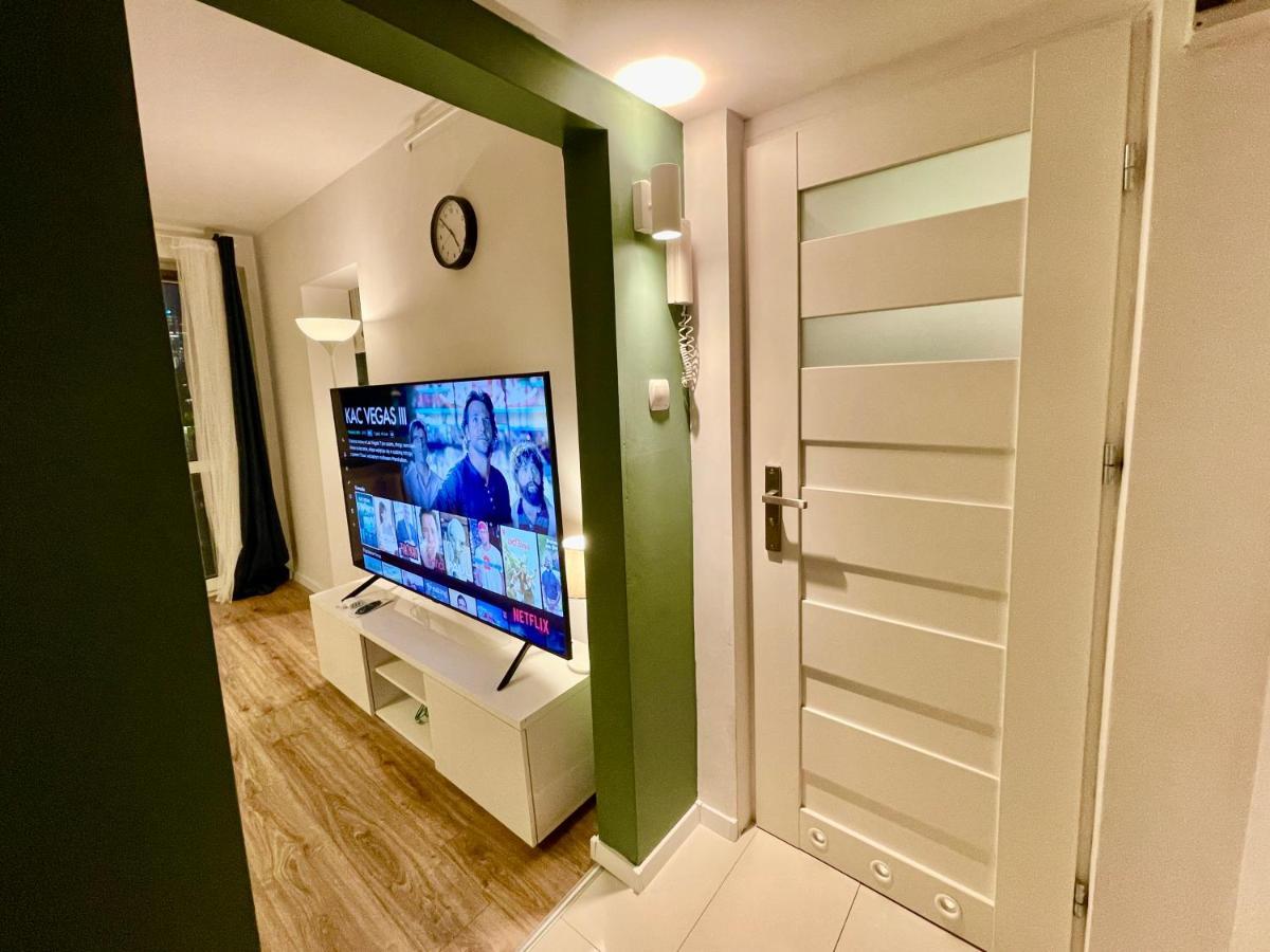 Holiday Metro Fast Wifi Tv'70 Netflix Hbo Appletv Варшава Екстер'єр фото
